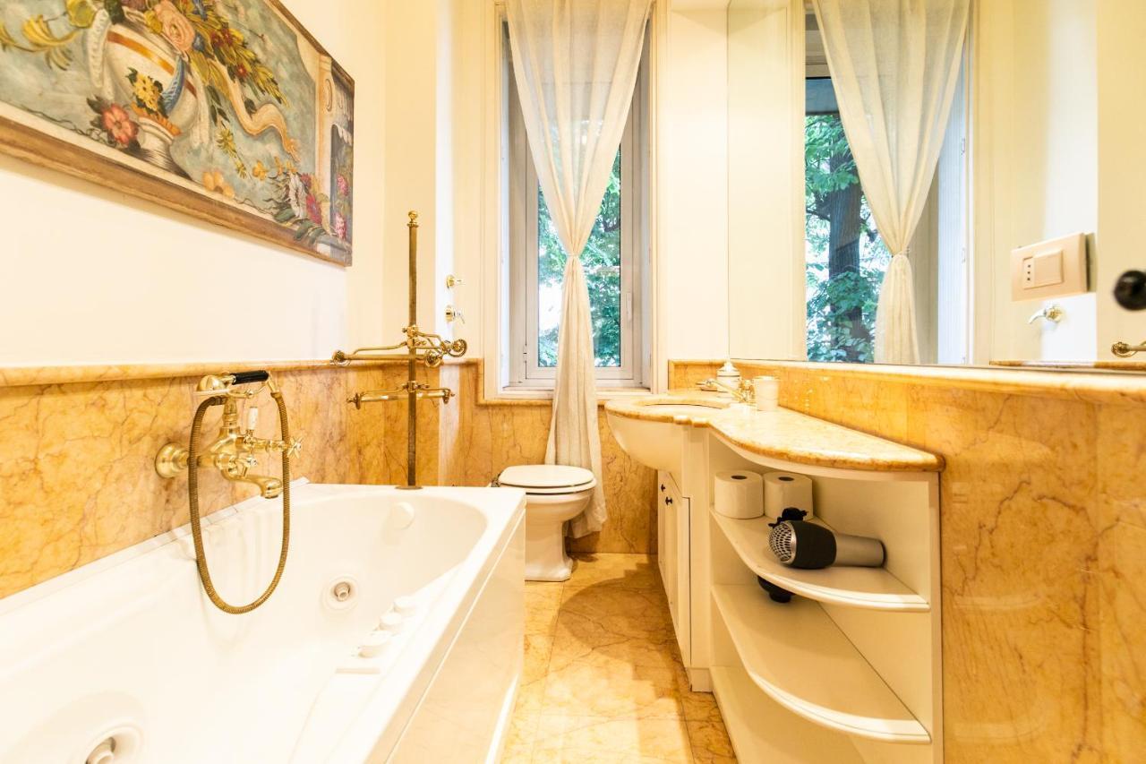 Klimt - Jacuzzi 5 Star - Luxury Design Apartment Milano Eksteriør billede